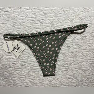 NWT Kulani Kinis. Bottoms